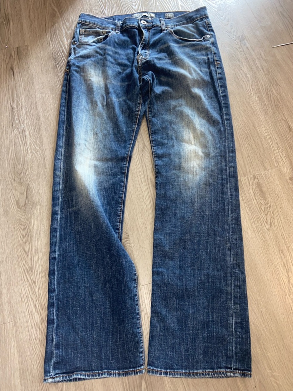 BKE Men's Bootcut Jeans in Distressed Blue